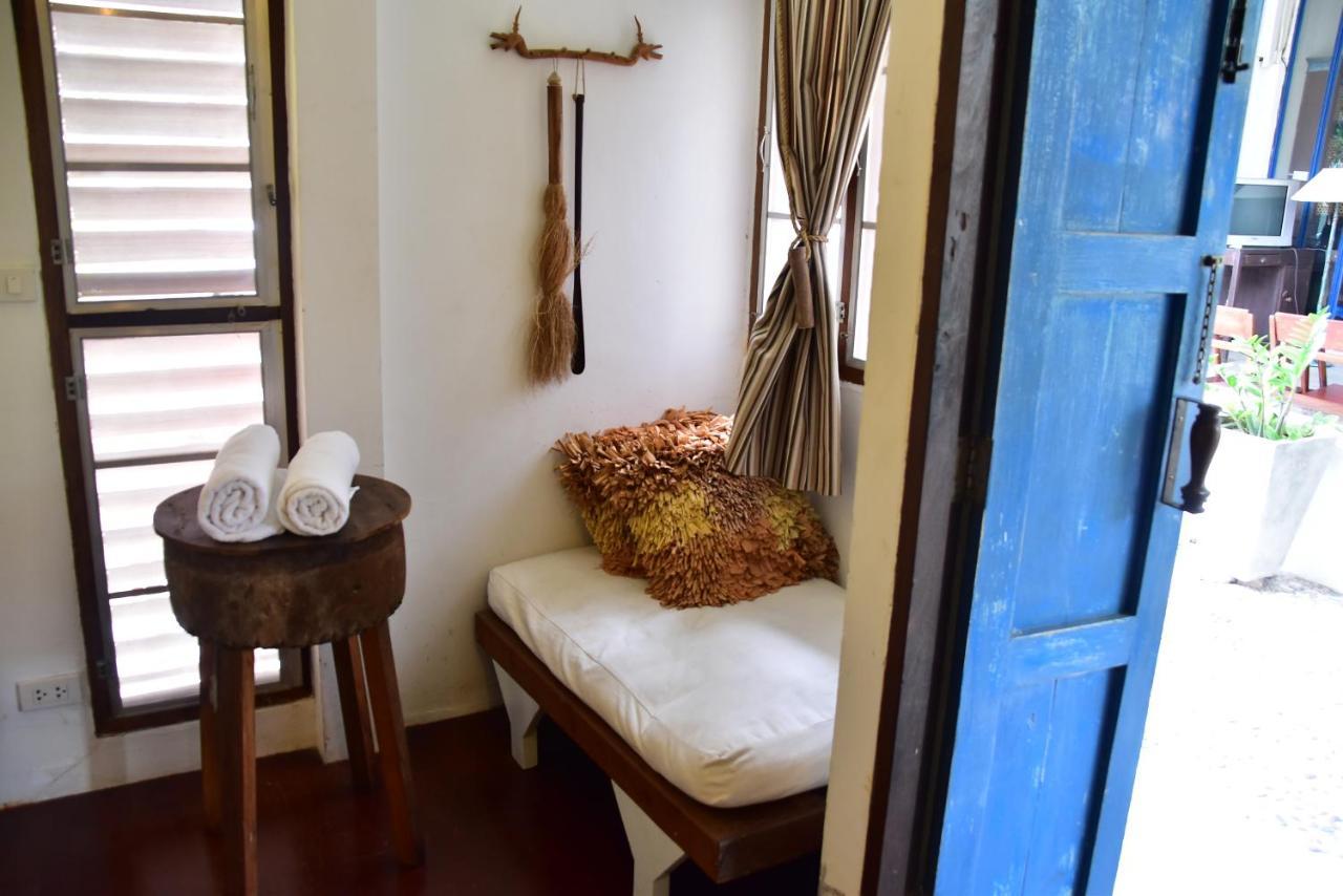 Baan Rare Guesthouse Udon Thani Ngoại thất bức ảnh