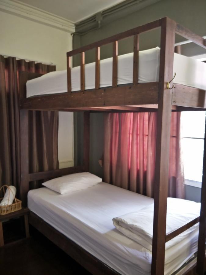 Baan Rare Guesthouse Udon Thani Ngoại thất bức ảnh