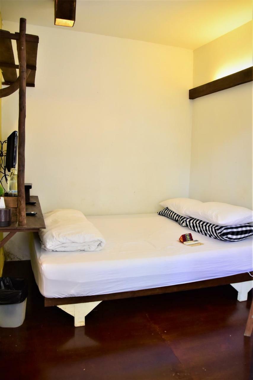 Baan Rare Guesthouse Udon Thani Ngoại thất bức ảnh