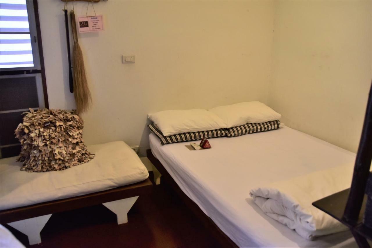 Baan Rare Guesthouse Udon Thani Ngoại thất bức ảnh