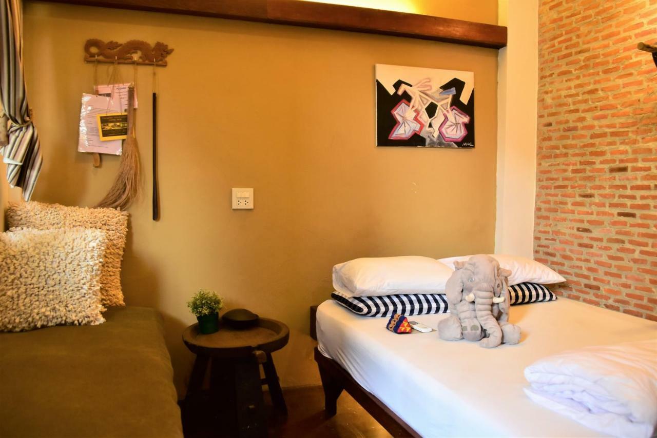 Baan Rare Guesthouse Udon Thani Ngoại thất bức ảnh