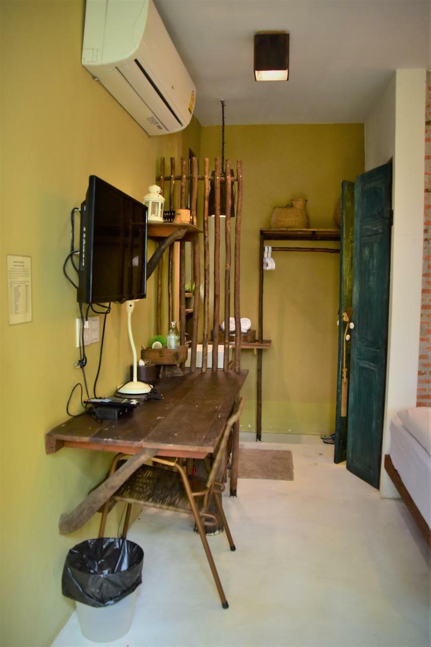 Baan Rare Guesthouse Udon Thani Ngoại thất bức ảnh