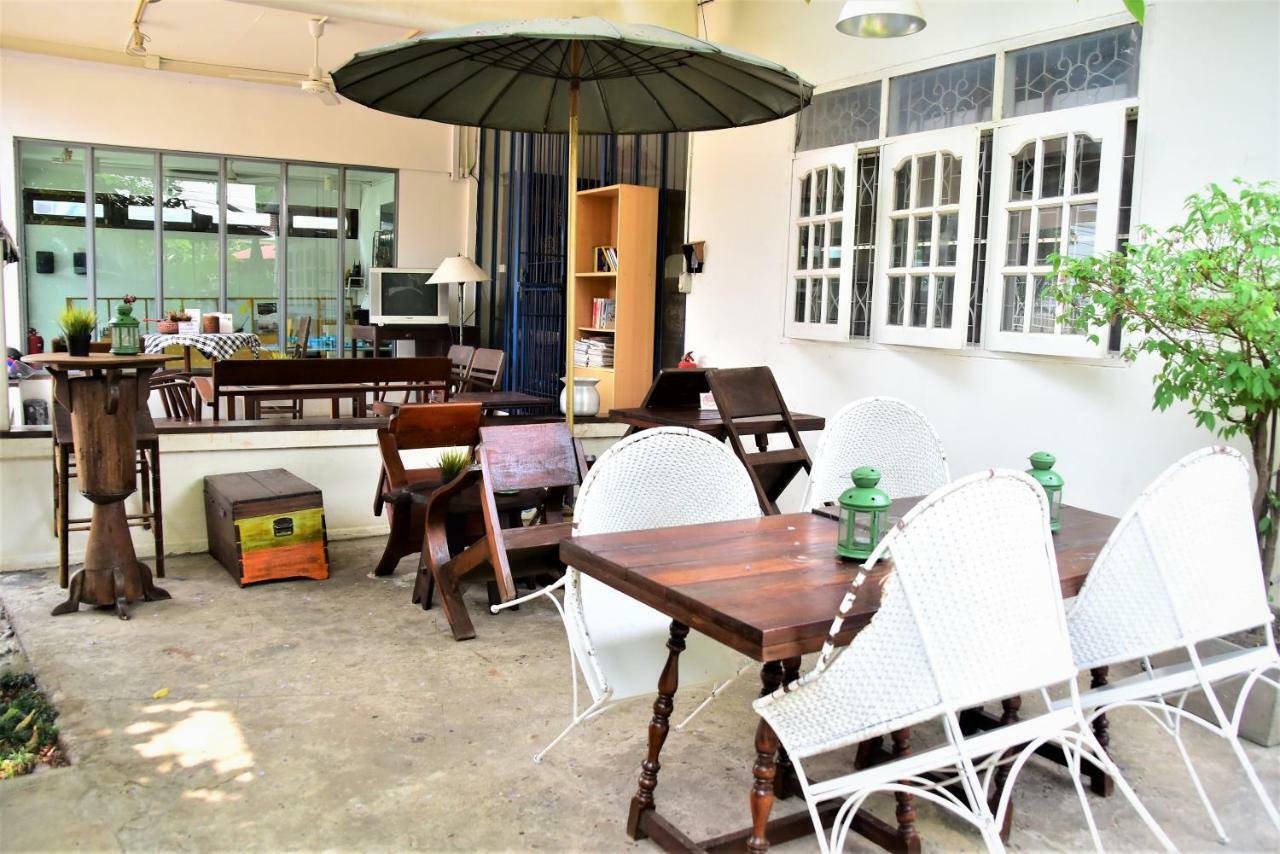 Baan Rare Guesthouse Udon Thani Ngoại thất bức ảnh