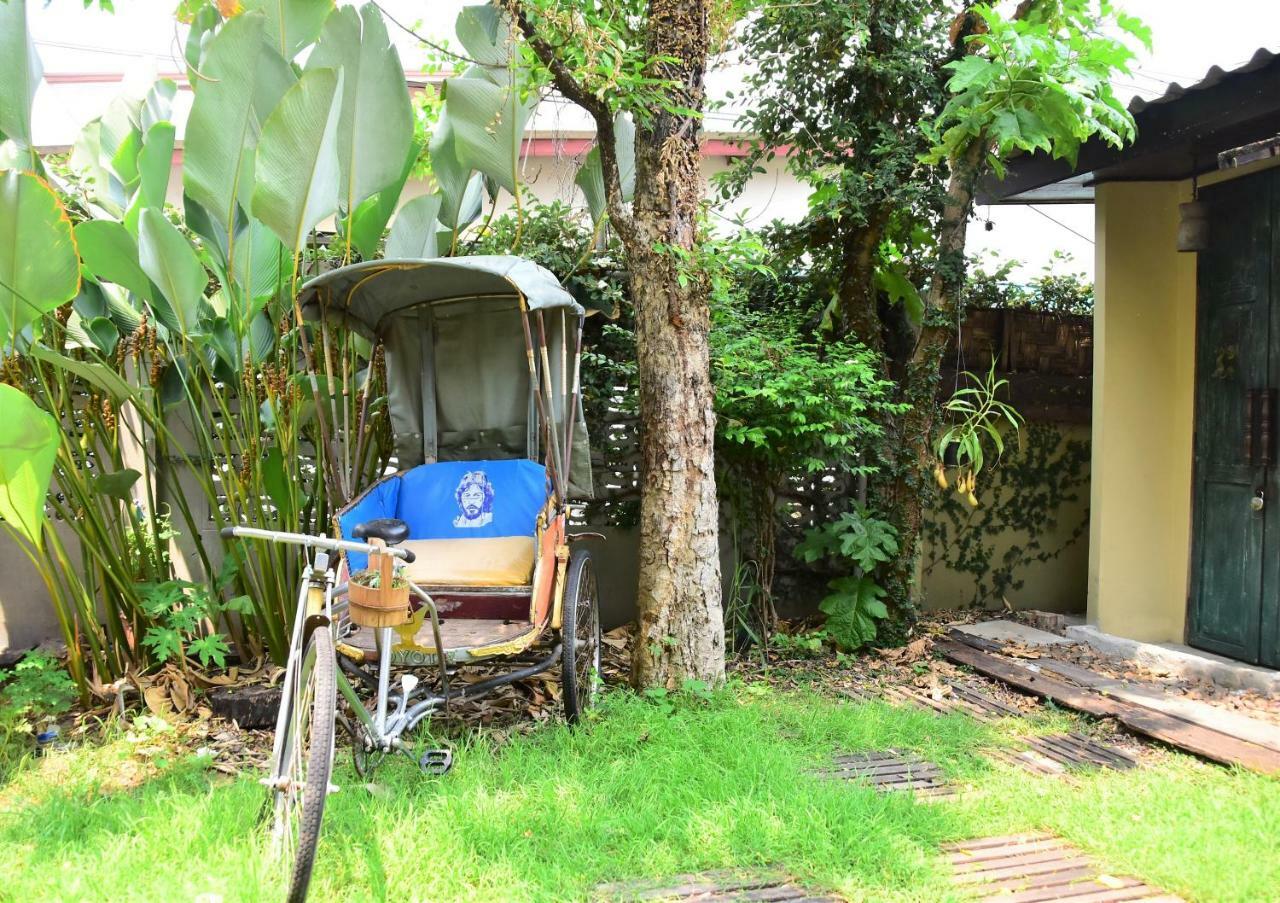 Baan Rare Guesthouse Udon Thani Ngoại thất bức ảnh